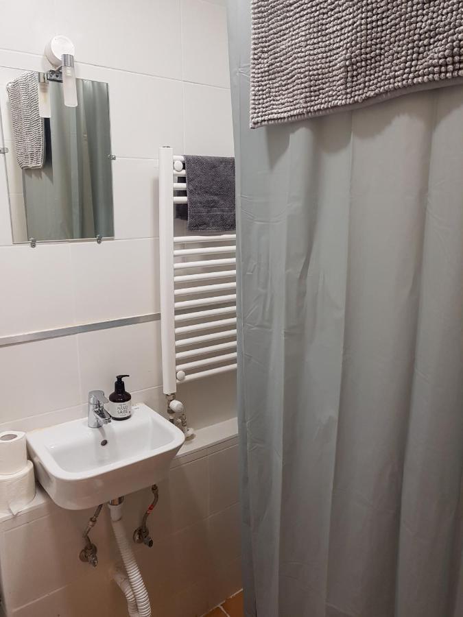 Waves Guesthouse San Sebastián Dış mekan fotoğraf