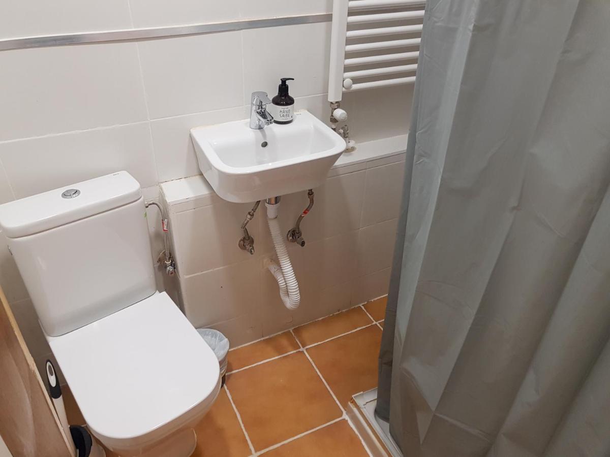 Waves Guesthouse San Sebastián Dış mekan fotoğraf